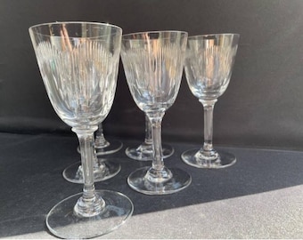 BACCARAT Cristal, 6 copas de vino de cristal, modelo “Molière” Cristal