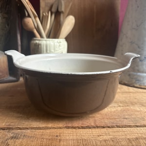 France Le Creuset, Brown Enameled Cast Iron Casserole #22, 1970&#39;s Dinnerware, Made in France, French Cuisine