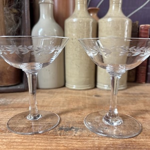 2 copas de champán de cristal de Nancy, juego de copas de champán de principios del siglo XX, cristalería francesa