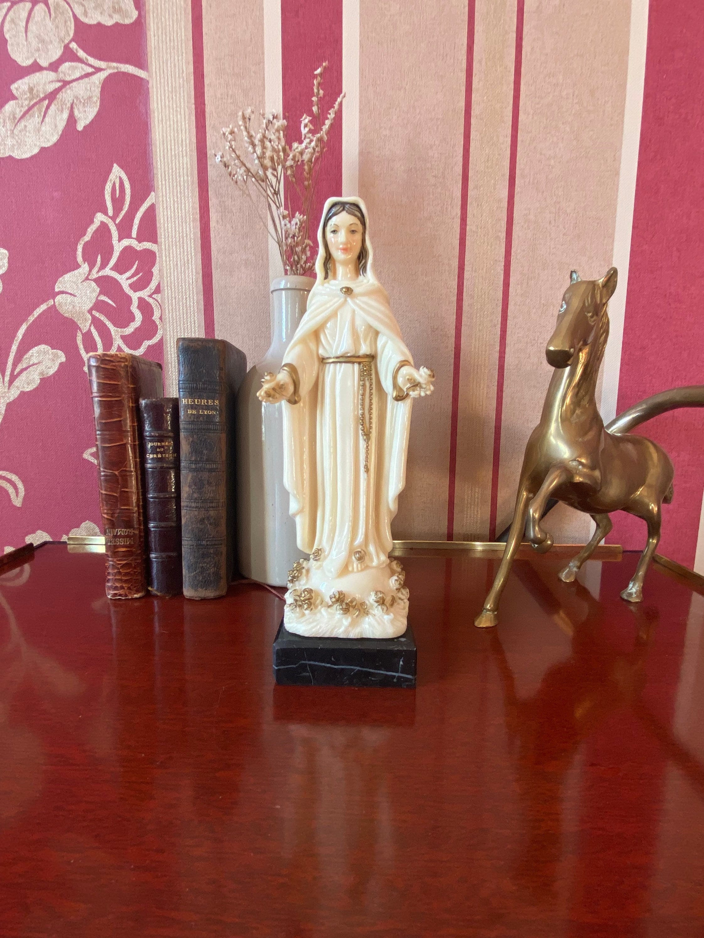 Vintage Rare Saint Madonna Delle Rosa Résine Statue Notre Dame Mystica. Made in Italy