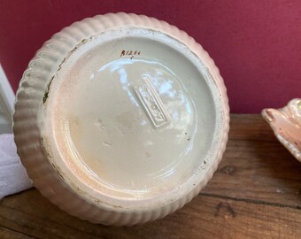 花飾りが施された希少なアンティークの鉄石製水差し - Etsy 日本