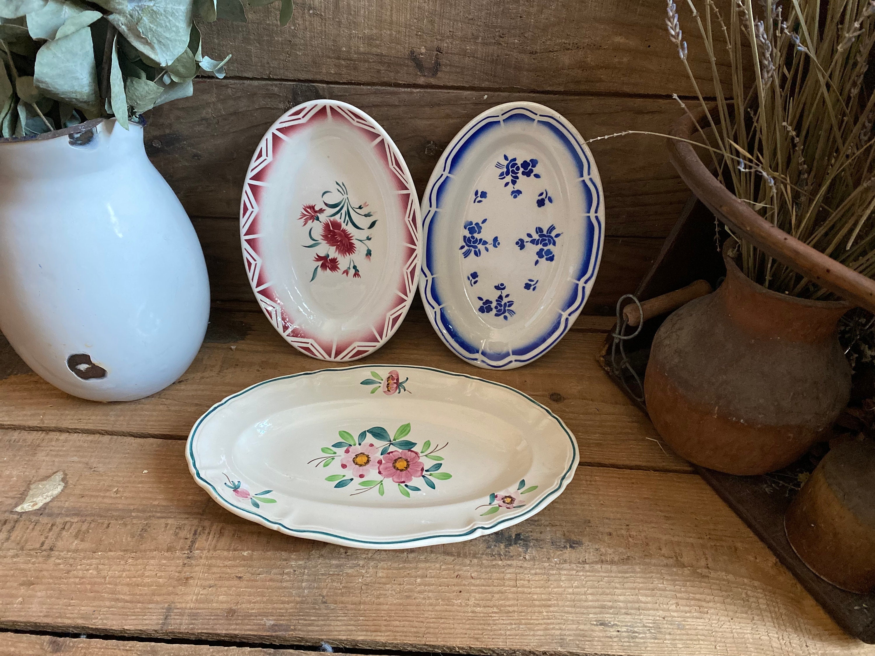 3 Anciens Raviers, 3 Plats de Service Français Vintage