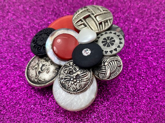 Vintage Button Brooch - Red, Black Silver Buttons… - image 5