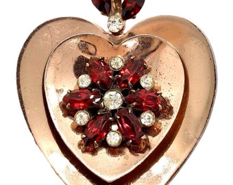 Broche de corazón de Coro - Plata de ley vermeil - Diamantes de imitación rojo rubí