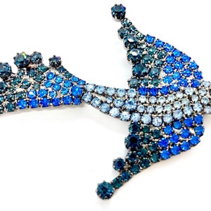 Swallow Bird Brooch - von Walhof Pin  - Rhinestones
