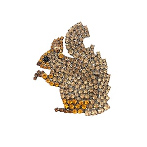 Red Squirrel Brooch / Wildlife Jewelry / Crystal Rhinestones