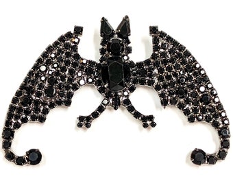 Black Bat Pin - Fancy Fledermaus - von Walhof