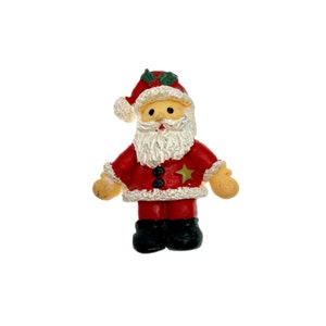 Santa Claus Pin / Vintage Christmas Jewelry
