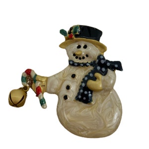 Vintage Snowman Brooch / Christmas Country Style  Holiday Jewelry