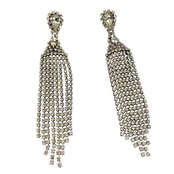 Long & Drippy Rhinestone Earrings / Vintage Jewelry Gem
