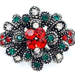 Pretty Little Holiday Pin - Victorian Style - Rhinestones