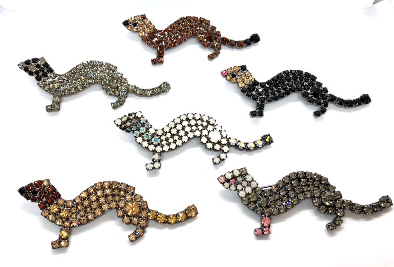 Dookers Several Color Choices Frisky Lil/' Ferret Pin