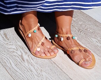Sandalias de cuero griego "Ariadne", planas hechas a mano a pedido, sandalias boho decoradas, zapatos de festival