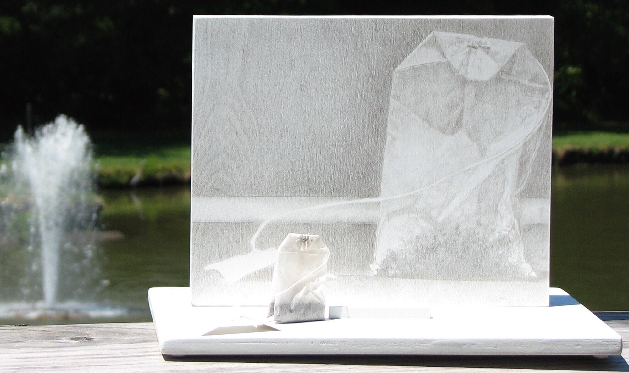 Hyper realistic Silverpoint Drawing of a Tea Bag / Trompe-l'ail Still Life
