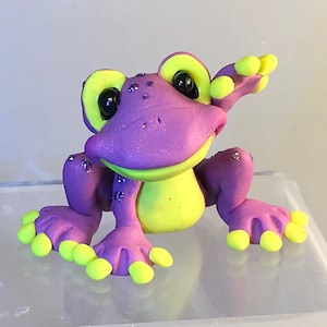 Frog - Polymer Clay Amphibian Figurine-Sculpted Clay Toad Figure-Collectible Frog Keepsake-Miniature Clay Toad-Pond Critter-Whimsical Frog