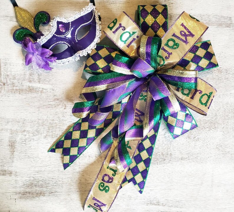 mardi gras bow background