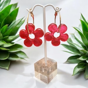 Kolczyki koła z akrylu w kształcie stokrotki w stylu retro, ręcznie robione kolczyki koła z kwiatami, kolczyki koła z akrylu w kształcie kwiatów, kwiaty z żywicy