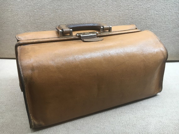 vintage leather doctor bag