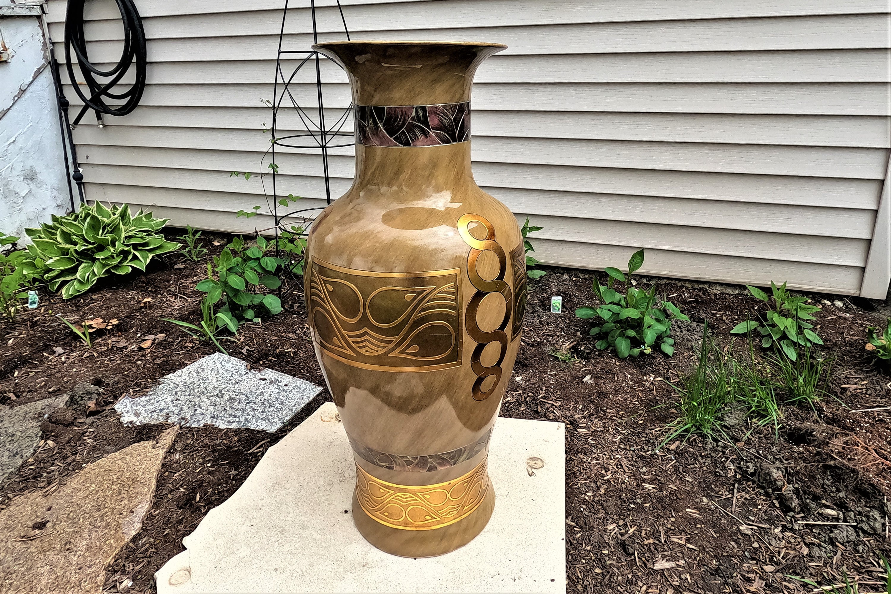 工芸品 Vintage vase from artec Vintage hand made ceramic 3 dimensional floral vase signed