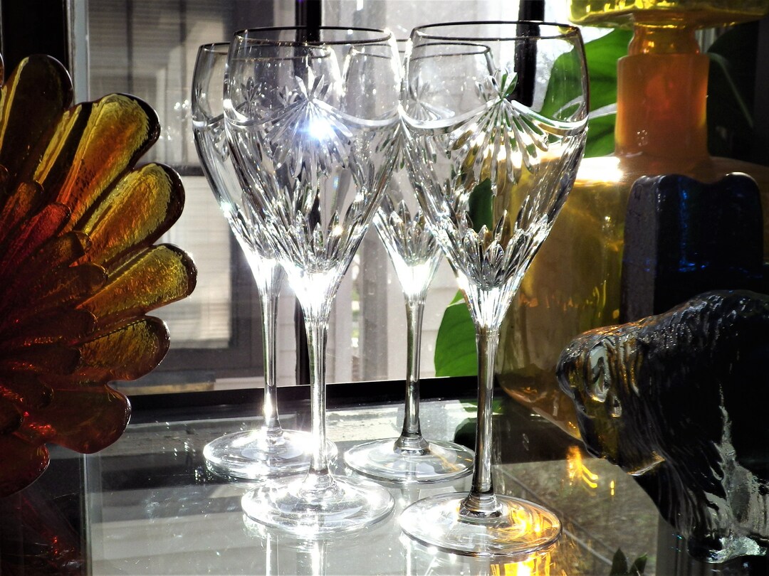 Rowena Gold by CRISTAL D'ARQUESDURAND Copas de agua Etsy España