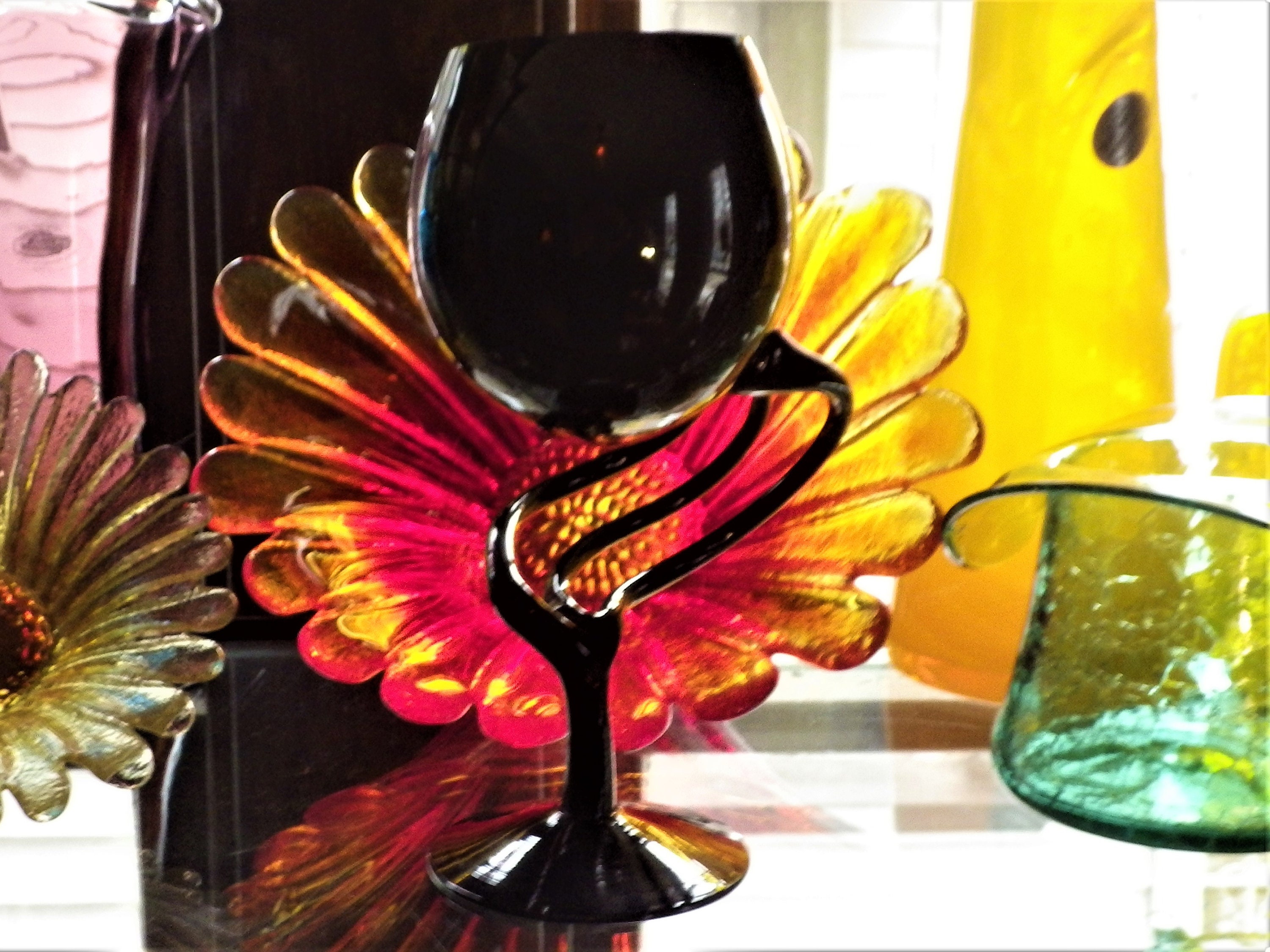 Sagrada' Stemless Wine Glasses  Painted wine glasses, Modern wine