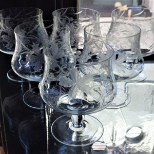 Avitra Crystal Duncan Pattern Cocktail Glasses Post-War Vintage Seafood Coolers Set of Six inserts optional image 1