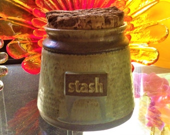 Studio Pottery STASH Glas, Vintage Tobacciana, Hand geworfen und gerollt Reefer Madness