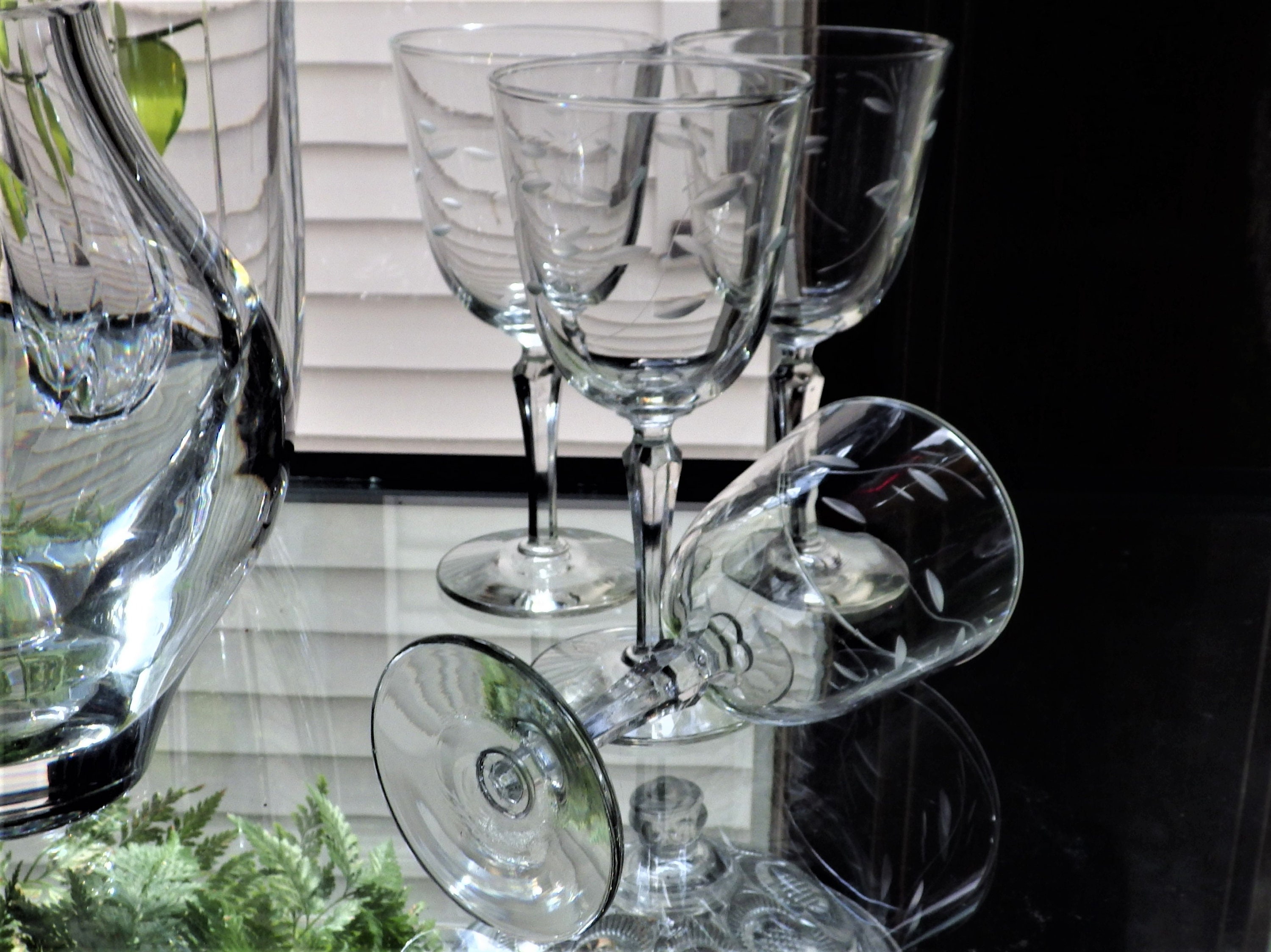 Mid Century Drink Glasses White Diamond - Etsy