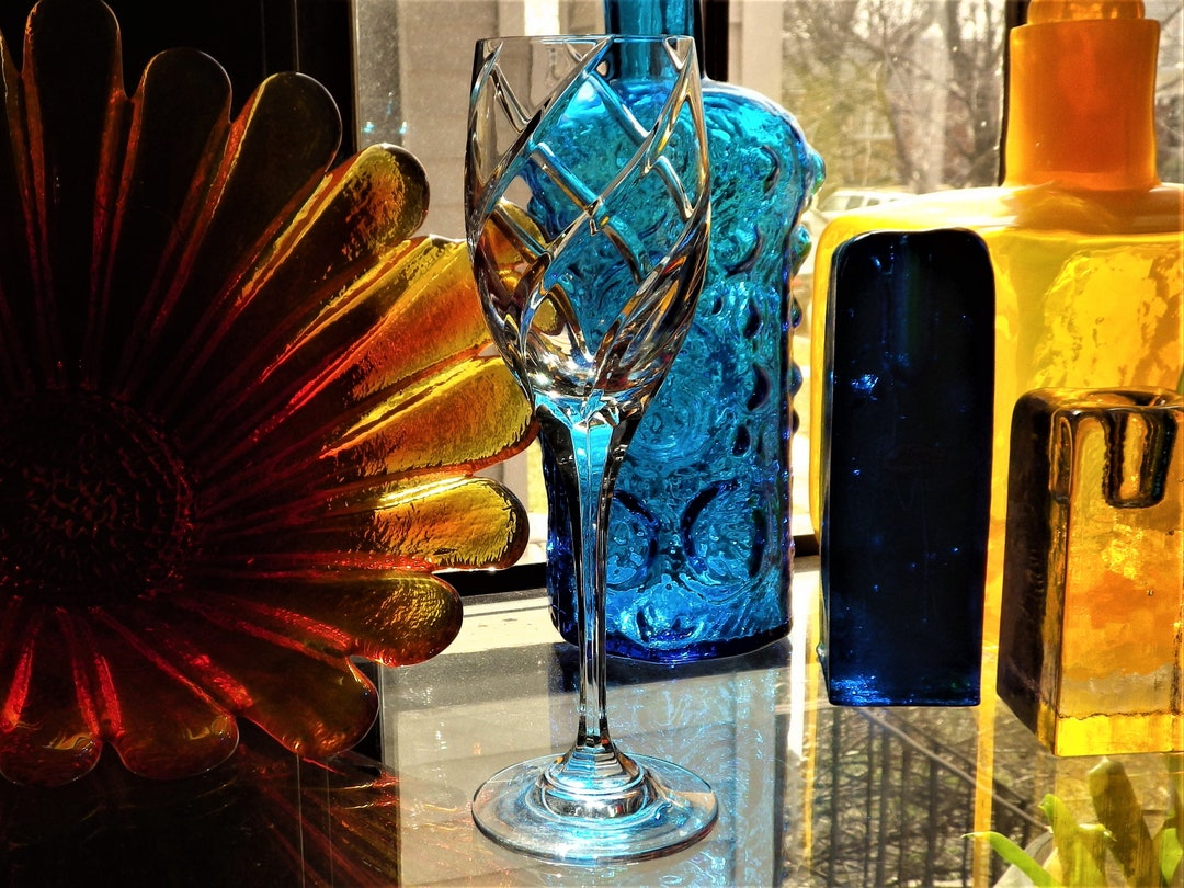 Mikasa Olympus 8 1/4 Inch Wine Glass Vintage Bar Ware, Fine Crystal