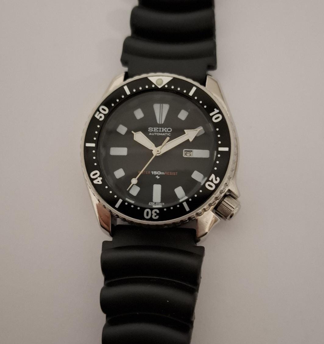 SEIKO SCUBA 200m 3E25-0A30 Stainless Steel Base Metal
