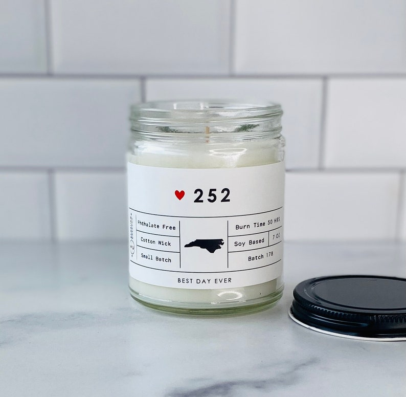 Outer Banks Candle: 252 Area Code, Soy Coconut Blend, Hand Poured - Etsy