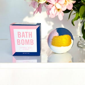 Bath Bomb -  Oatmeal, Milk & Honey