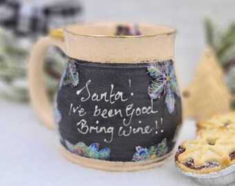 Taza navideña de cerámica hecha a mano, única
