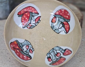 Cuenco de gres de setas hecho a mano