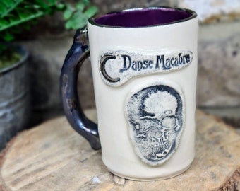 Handthrown taza macabra Danse