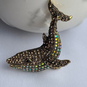 Rhinestone whale brooch, whale brooch, whale jewellery, whale gift, animal brooches