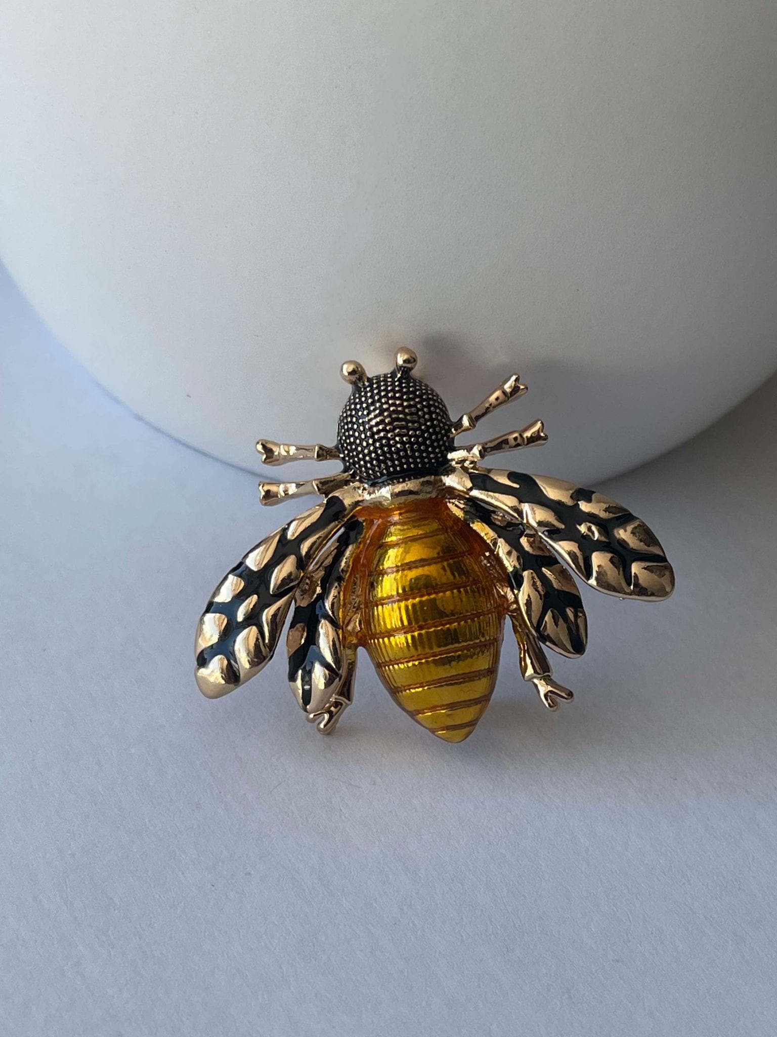 Gucci bee brooch - Etsy 日本
