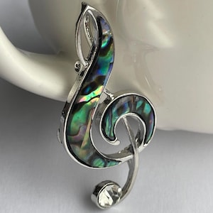 Broche clé de sol coquillage, épinglette clé de sol, broche musicien, broche coquillage ormeau