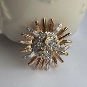 Broche soleil céleste, lune et étoiles, broche céleste, bijoux célestes, broche lune, bijoux lune
