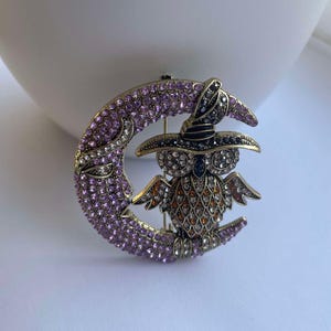 Owl and moon brooch, owl brooch pin, owl jewellery, rhinestone owl, witchy brooch, witchy jewellery, owl brooch, moon brooch, magical brooch