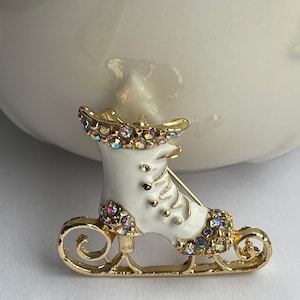 Broche schaatsschoenen, vintage schaatsschoen, schaatsspeld, schaatserscadeau