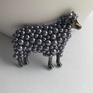 Faux pearl sheep brooch, Welsh sheep gift, Welsh brooch, Wales brooch, sheep brooch, sheep gift, sheep jewellery, farmers brooch Black