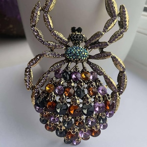 ラインストーン XL スパイダーブローチ、スパイダージュエリー、スパイダーギフト、女性用ブローチ、スパイダーアクセサリー、スパイダーペンダント