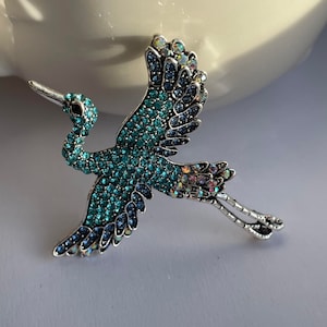 Broche cigogne en strass, broche cigogne, cadeau cigogne, bijoux cigognes, broches animaux, broche oiseau