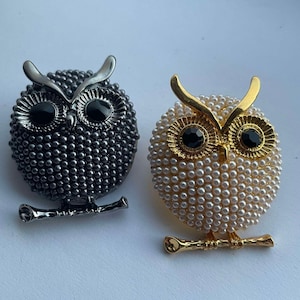 Faux pearl owl brooch, owl brooch, pearl brooch, owl jewellery, owl gift, pearl owl, brooch bouquet supplies