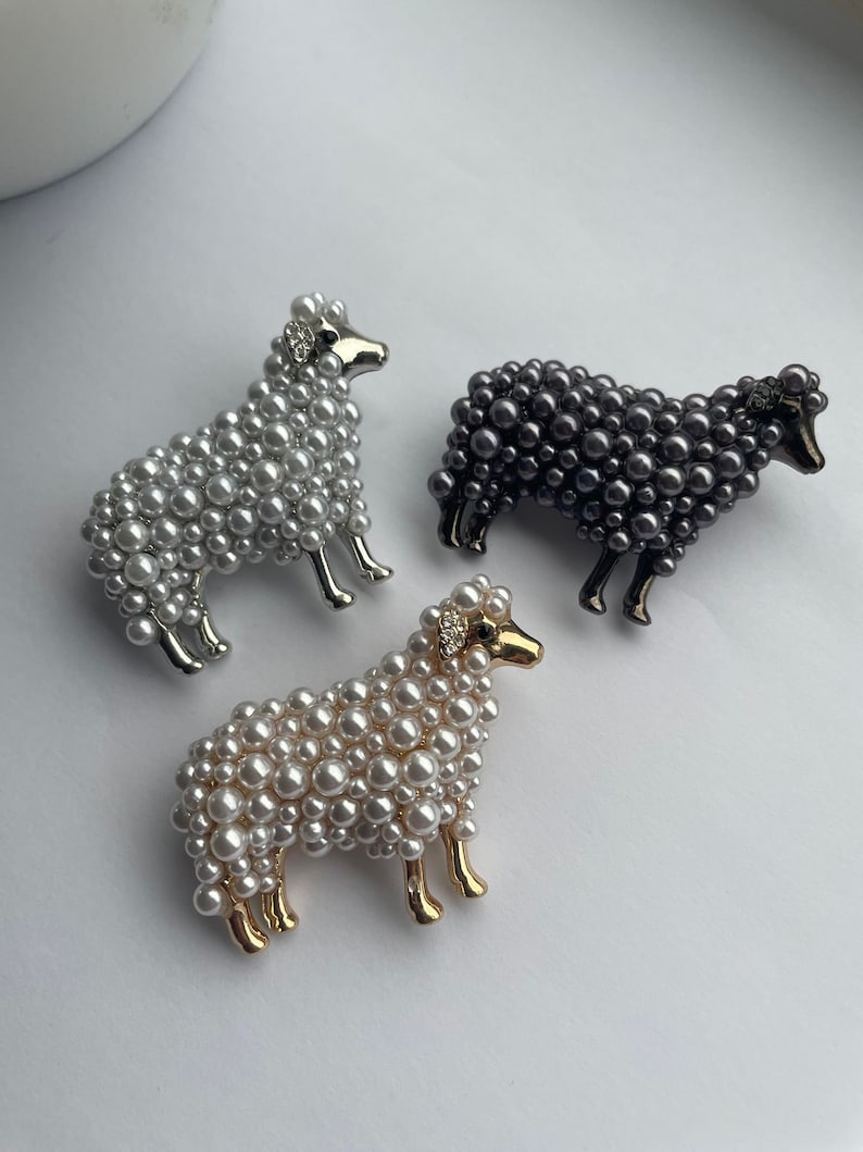 Faux pearl sheep brooch, Welsh sheep gift, Welsh brooch, Wales brooch, sheep brooch, sheep gift, sheep jewellery, farmers brooch image 4