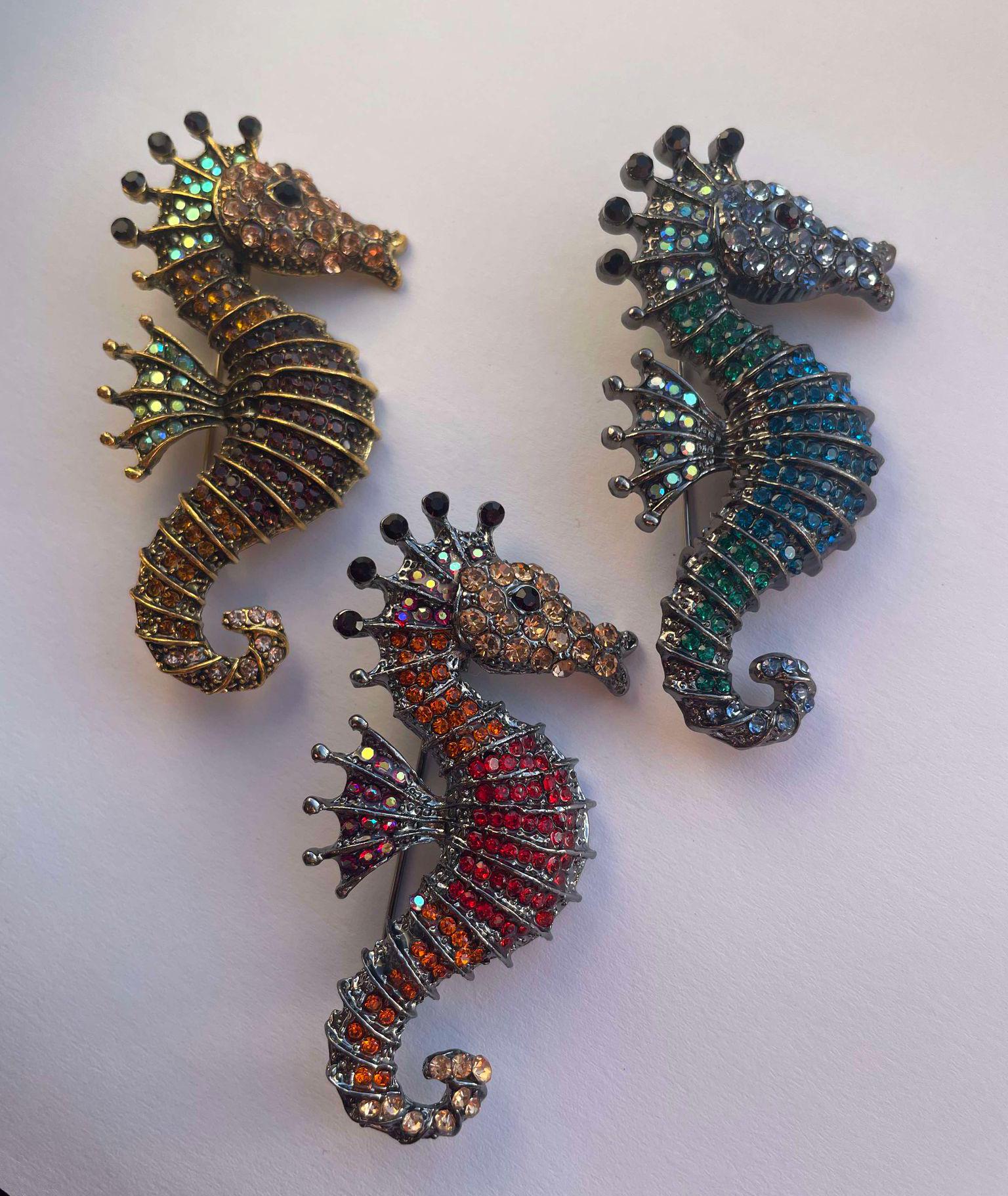 Broche Hippocampe En Pewter Doré Et Jeweled - BUTW 4841B - Neuf Avec étiquettes