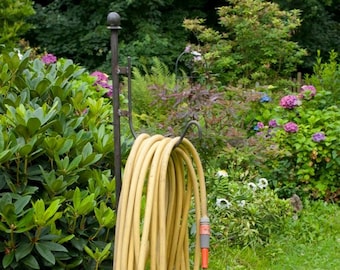 Hose holder, free-standing hose holder, hose reel, garden, gardener gift, flower bed, perennials, herbs, irrigation, floristry, DIY