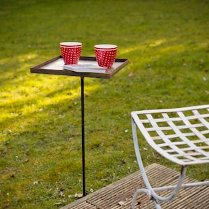Beistelltisch,Kranzhalter, Gartentisch,Kräutertisch,blumenpodest, eisentisch für den garten, kleiner tisch, stecktisch,Gärtnergeschenk,DIY