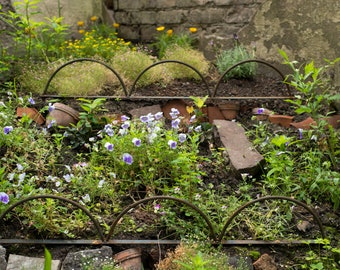 Beetbegrenzer, Beetumrandung, Staudenhalter, Beetrahmen, Eisenrost, Rostdeko, Kräuterbeetumrandung, Muttertagsgeschenk, Garten, Gartenfreude